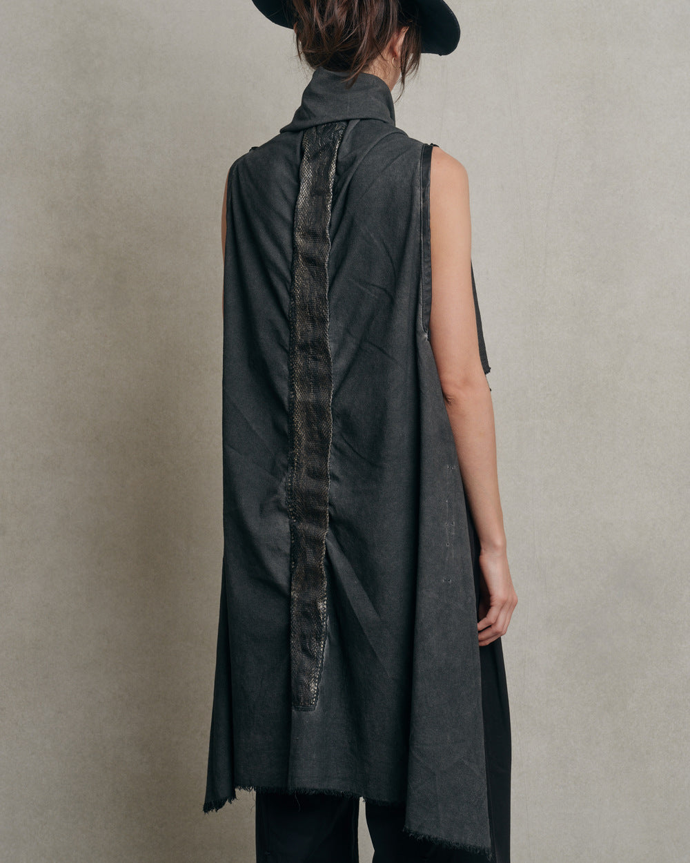 Simona tagliaferri - Sleevless vest / cape